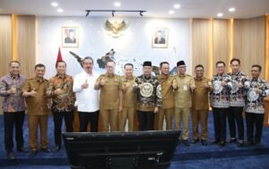 Bupati JG Bahas Strategi Penguatan Pengelolaan Keuangan Daerah dan Optimalisasi PAD Bersama Mendagri